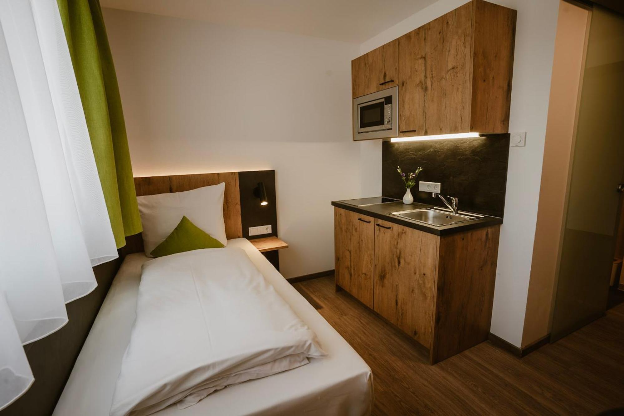 Motel Sleep Inn Toging am Inn Esterno foto